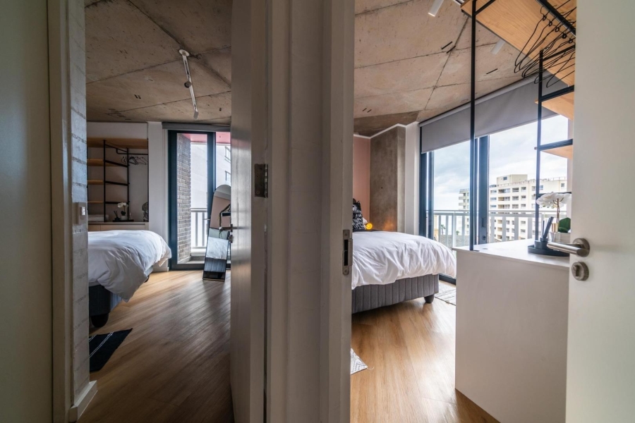 2 Bedroom Property for Sale in Sea Point Western Cape